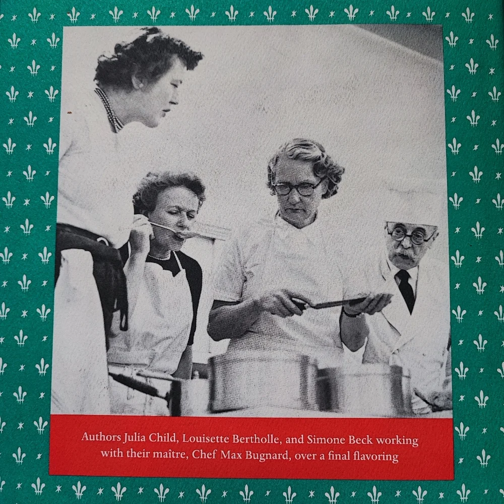 Julia Child Mastering The Art of French Cooking Cook Book Dust Jacket 2009 NEW